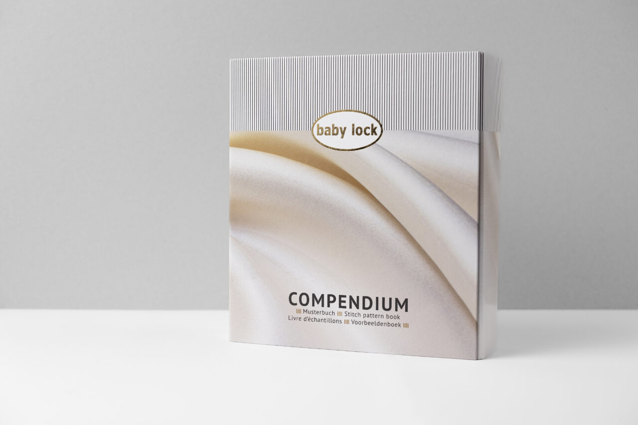 Musterbuch Compendium für das Unternehmen baby lock, hergestellt und veredelt vom Anbieter Achilles